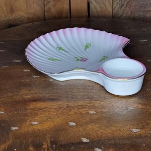 Pink and White Shell-Shaped Dish